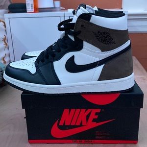 Jordan 1 Retro High Mocha Size 7.5